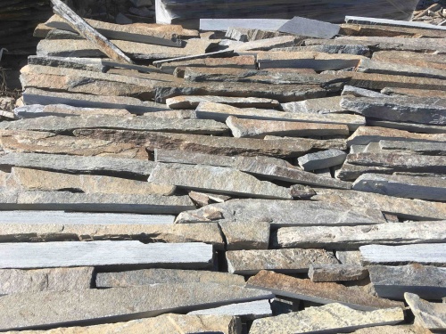 Горбушка златолит мультиколор для облицовки купить в Озёрске