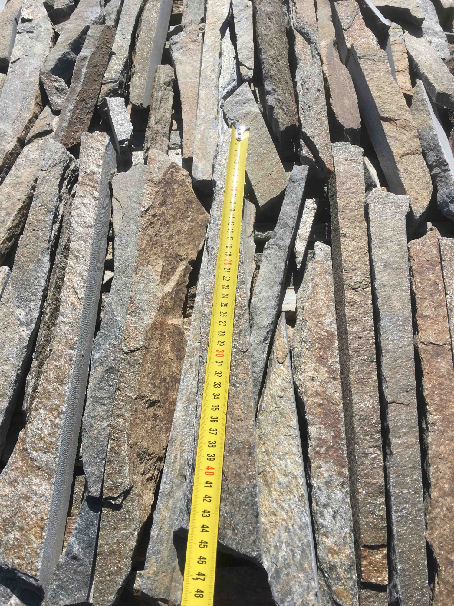 Горбушка златолит мультиколор для облицовки купить в Озёрске