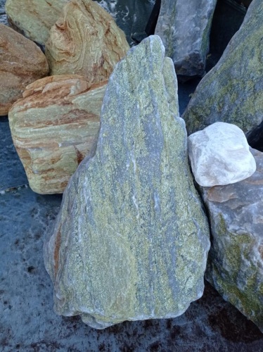 Златолит жёлтый, жёлто-зелёный глыбки и валуны для ланшафтного дизайна купить в Озёрске