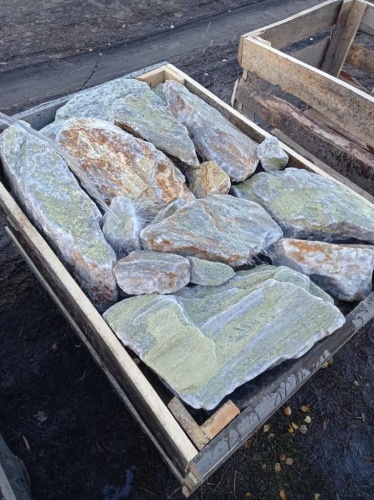 Златолит жёлтый, жёлто-зелёный глыбки и валуны для ланшафтного дизайна купить в Озёрске