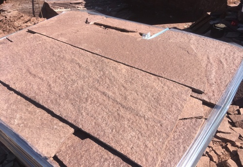 Плитняк лемезит бордовый для ступеней 20-25 мм купить в Озёрске